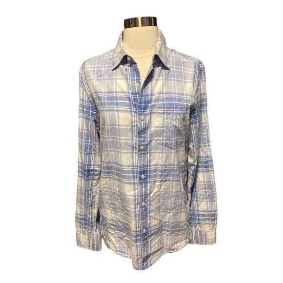 American Eagle Outfitters 100% Cotton Light Blue White Button Down - Picture 2 of 9